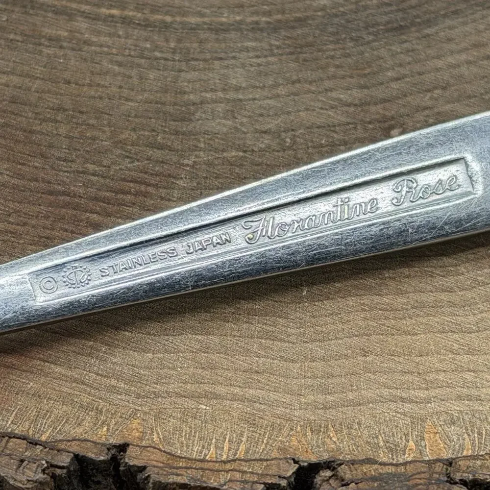 VTG Lovely Florentine Rose Japan Mary Jane Ekco Korea Pie Cake Pastry Servers